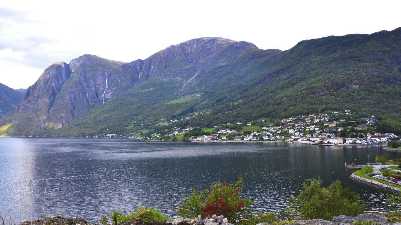 Otnes Sør Lejlighed Aurland Eksteriør billede